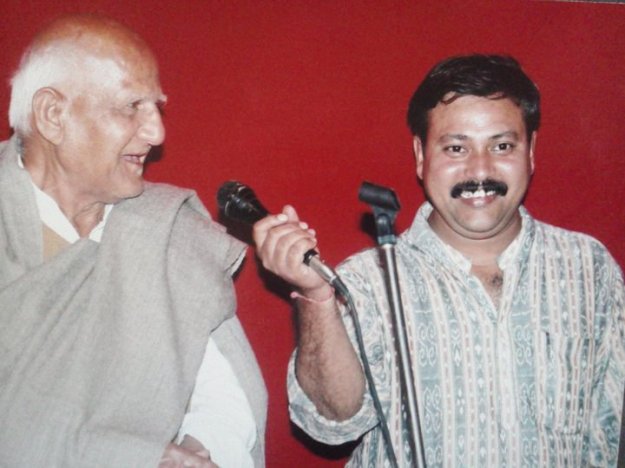 Shri_Dharampal_Agrawal_Jee_with_his_Best_Student_Shri_Rajiv_Dixit_Jee